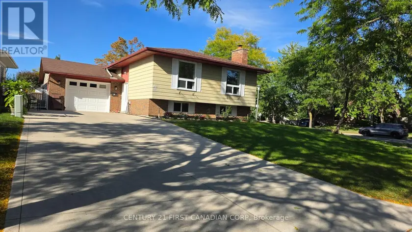 Detached at 45 LOCUST CRESCENT, London South