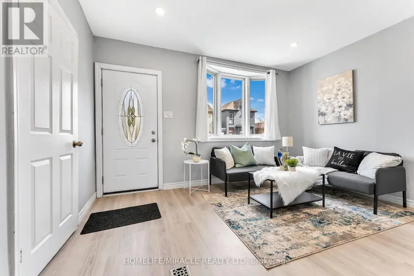 Semi-Detached/Link at 101 EMERALD STREET N, Hamilton