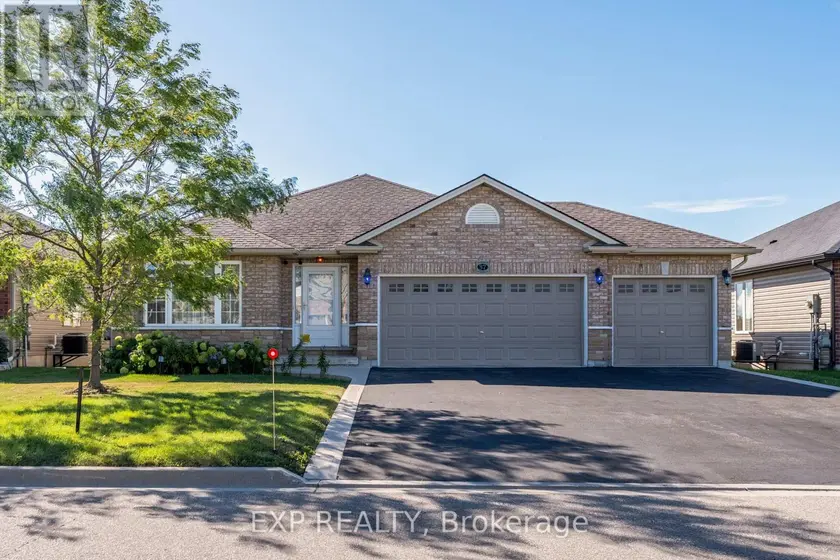 Detached at 37 HELEN DRIVE E, Haldimand
