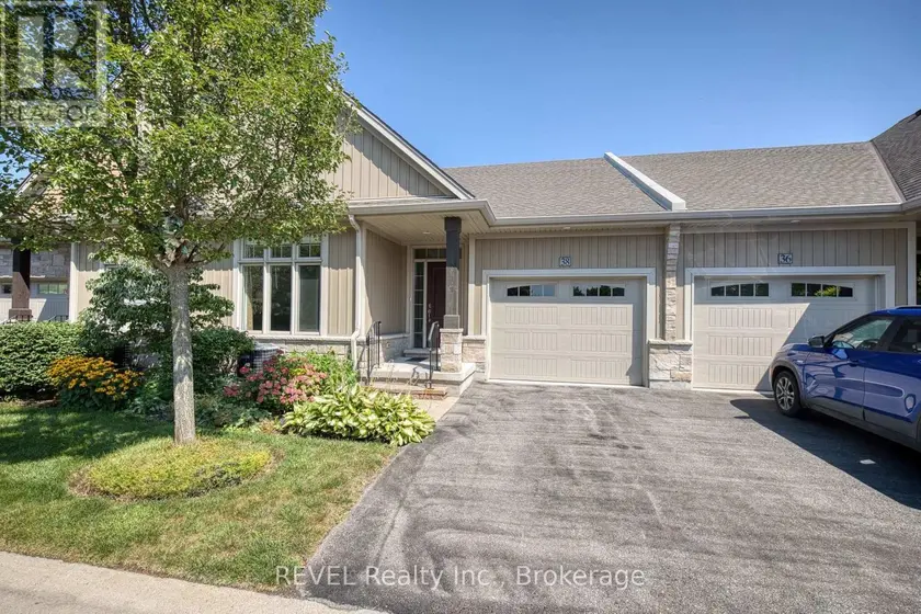 Townhouse at 38 SANDALWOOD COMMON, St. Catharines