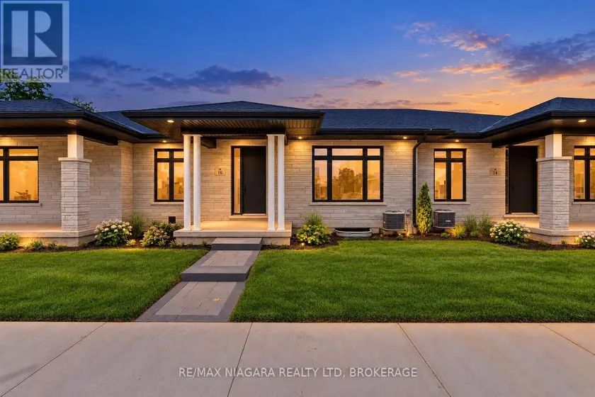 Townhouse at 16 ACCURSI CRESCENT, Pelham