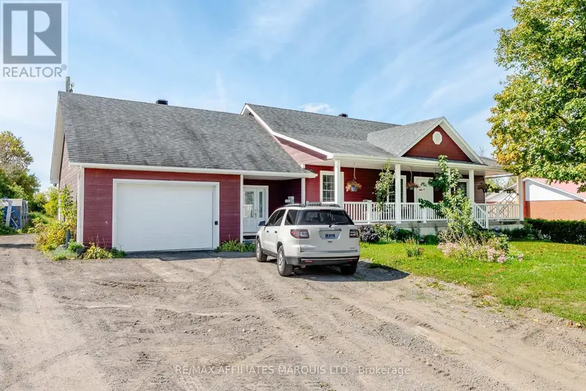 Detached at 2448 OLD MILITARY ROAD, North Glengarry