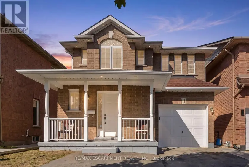 Detached at 31 PEACHWOOD CRESCENT, Hamilton