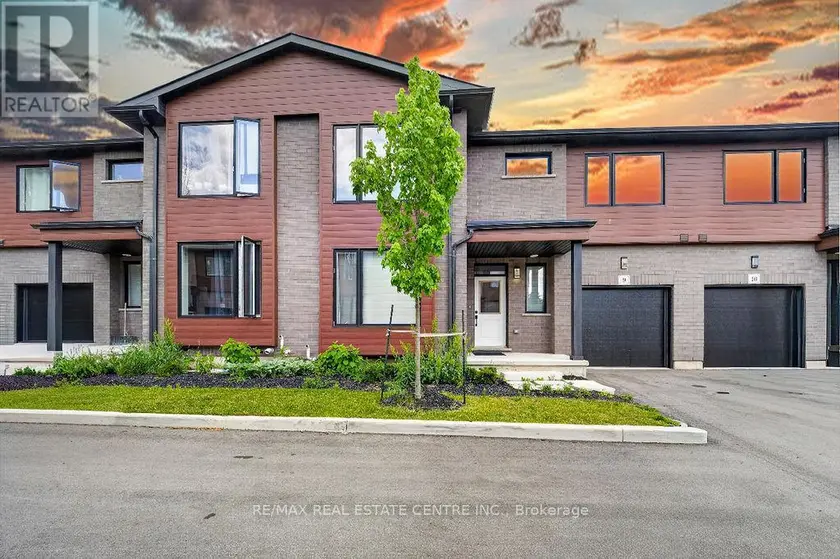 Townhouse at 9 - 264 BLAIR ROAD, Cambridge