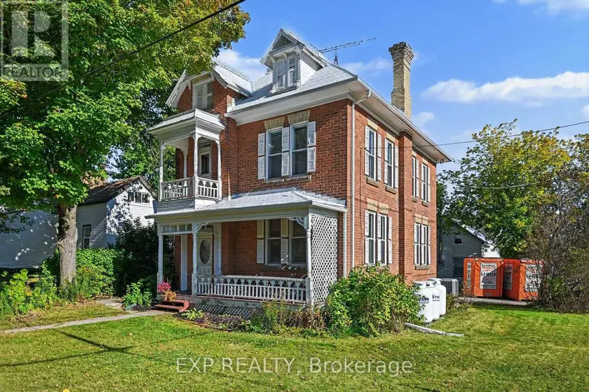 Detached at 122 CLARENCE STREET, Lanark Highlands