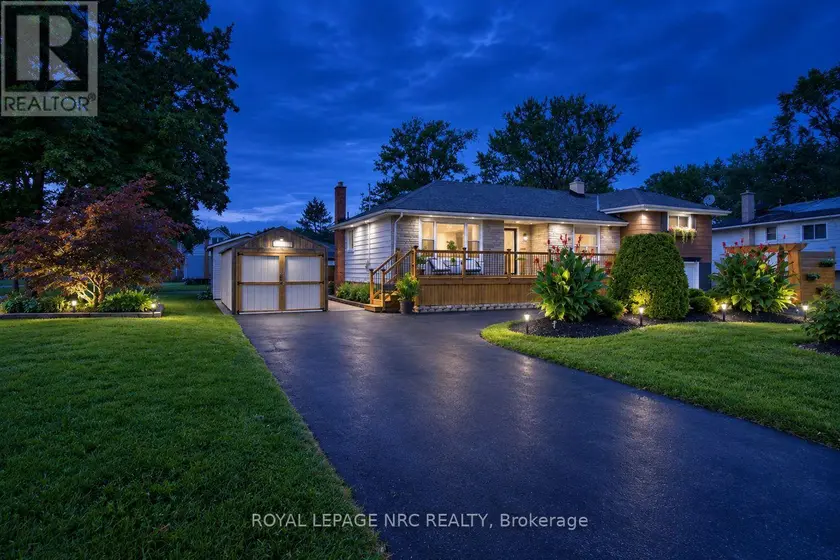 Detached at 8031 WATSON STREET, Niagara Falls