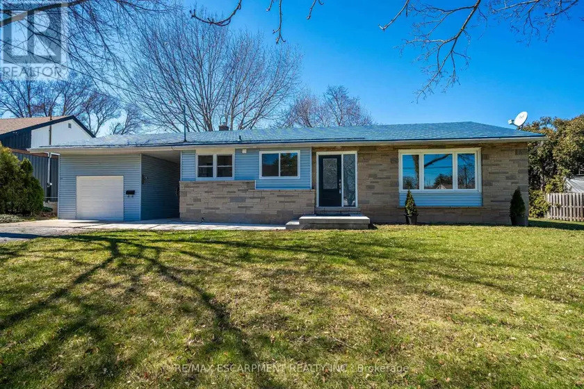 Detached at A - 1 HILL PLACE, Hamilton