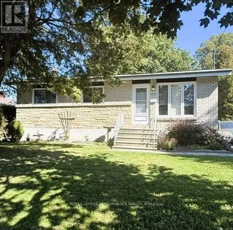 Detached at 418 BELLEVUE CRESCENT, Cornwall