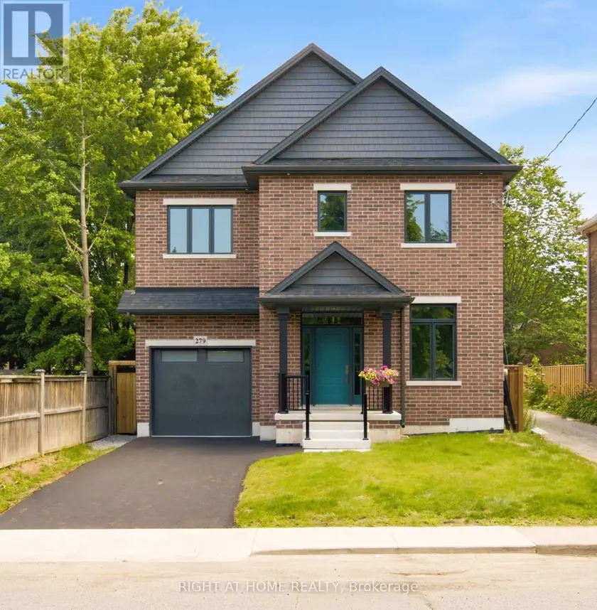 Detached at 279 HESS STREET S, Hamilton