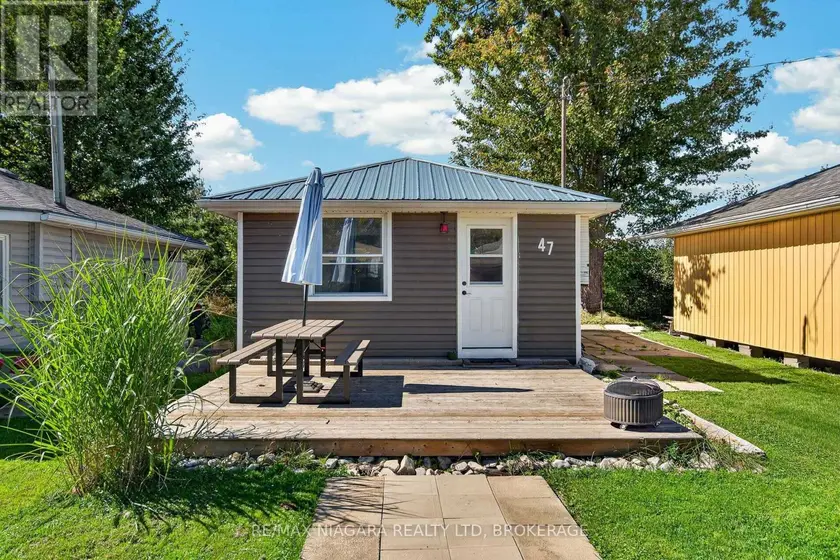 Detached at 47 - 11046 LAKESHORE ROAD, Wainfleet