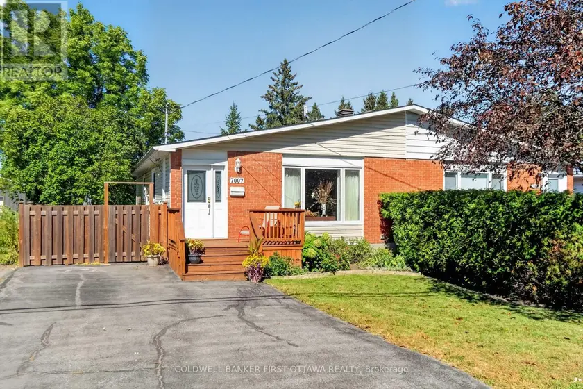 Semi-Detached/Link at 7007 NOTRE DAME STREET N, Ottawa