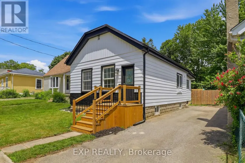 Detached at 134 STERLING STREET, London East