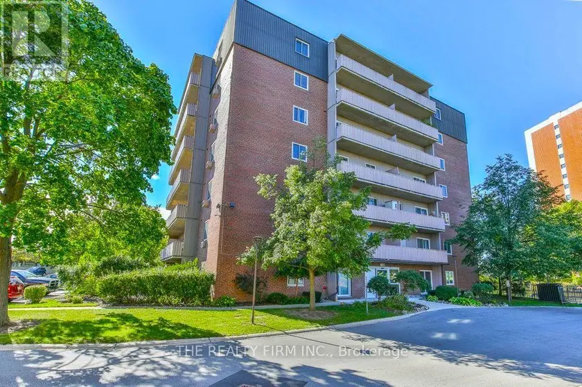 Apartment at 102 - 1106 JALNA BOULEVARD, London South