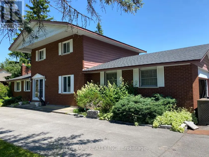 Detached at 655 TURTLE BAY BLVD. NORTH BOULEVARD N, Selwyn