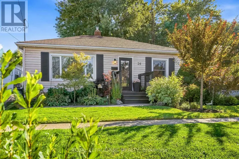Detached at 26 BATTERSEA AVENUE, St. Catharines