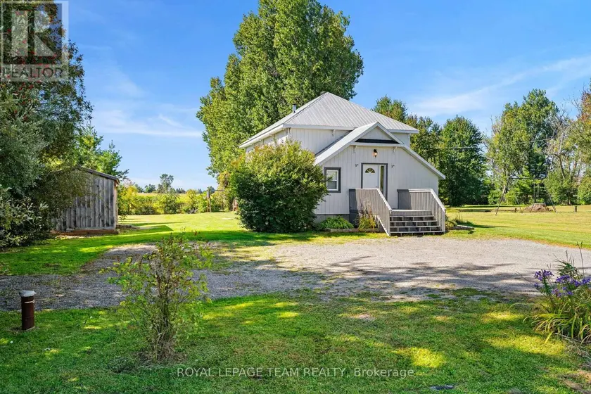 Detached at 2952 LOUGH ROAD, North Dundas