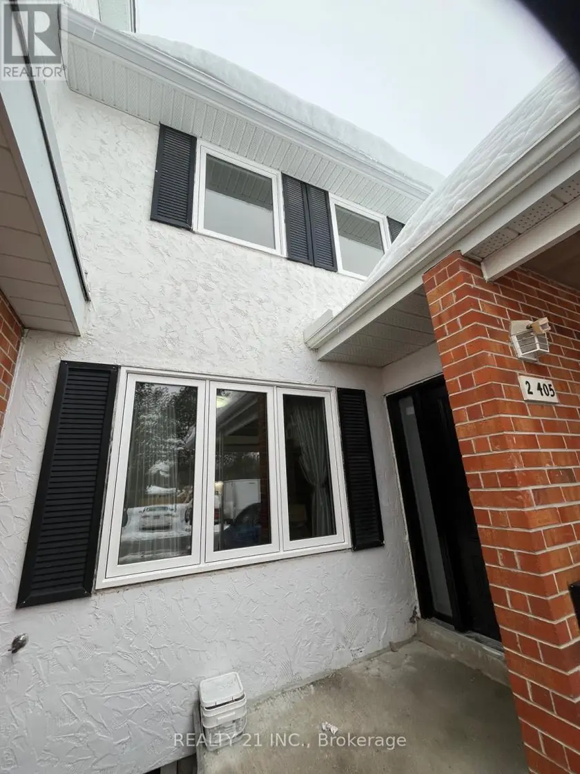 Townhouse at 2 - 405 KEATS WAY, Waterloo