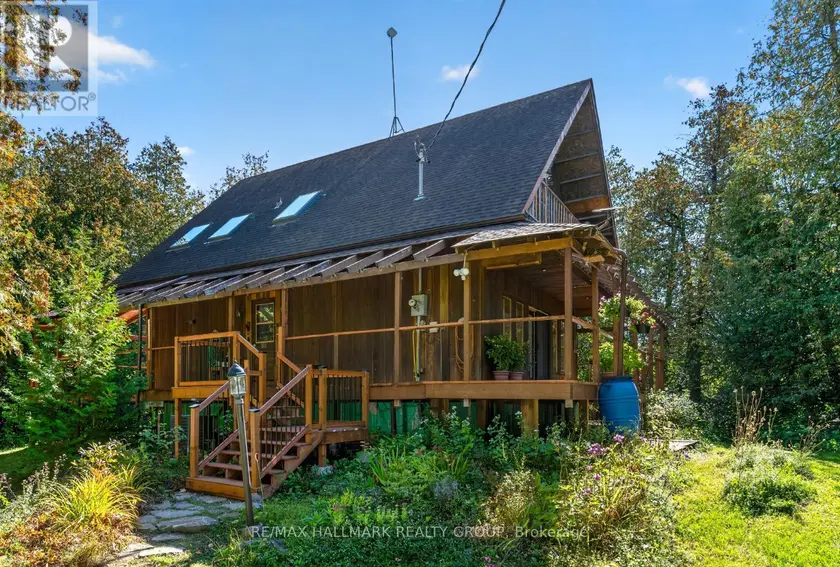 Detached at 7524 FLEWELLYN ROAD, Ottawa