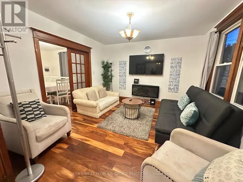 Detached at 6510 BARKER STREET, Niagara Falls