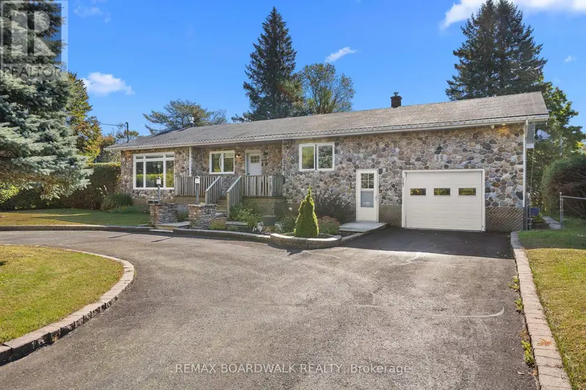 Detached at 2187 DES PINS STREET, The Nation