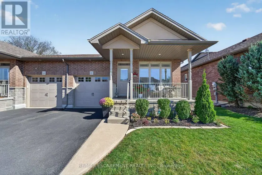 Semi-Detached/Link at 10 MACNEIL COURT, Haldimand