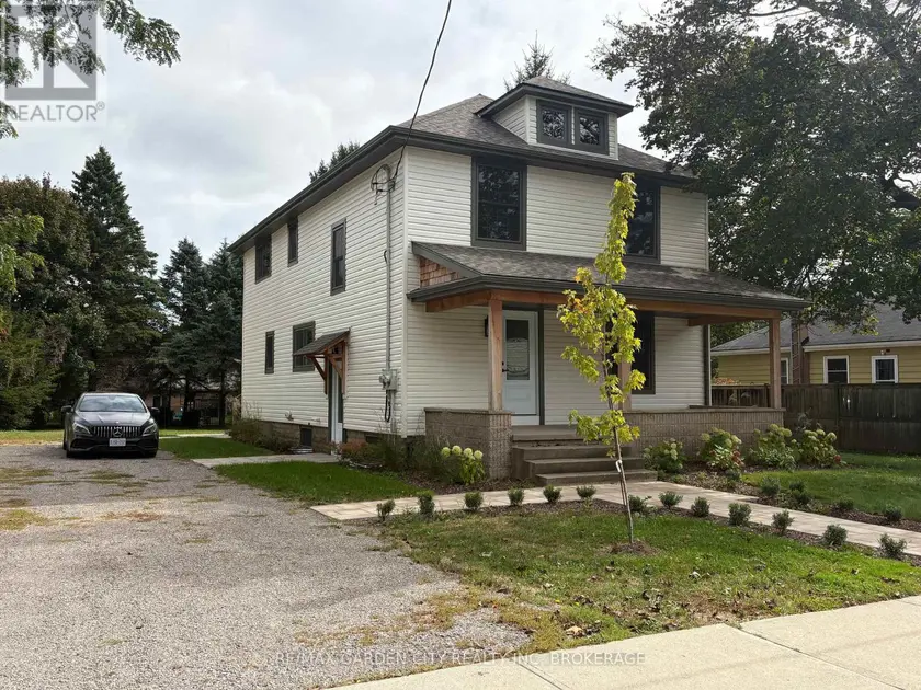Detached at 2 - 1105 HAIST STREET, Pelham