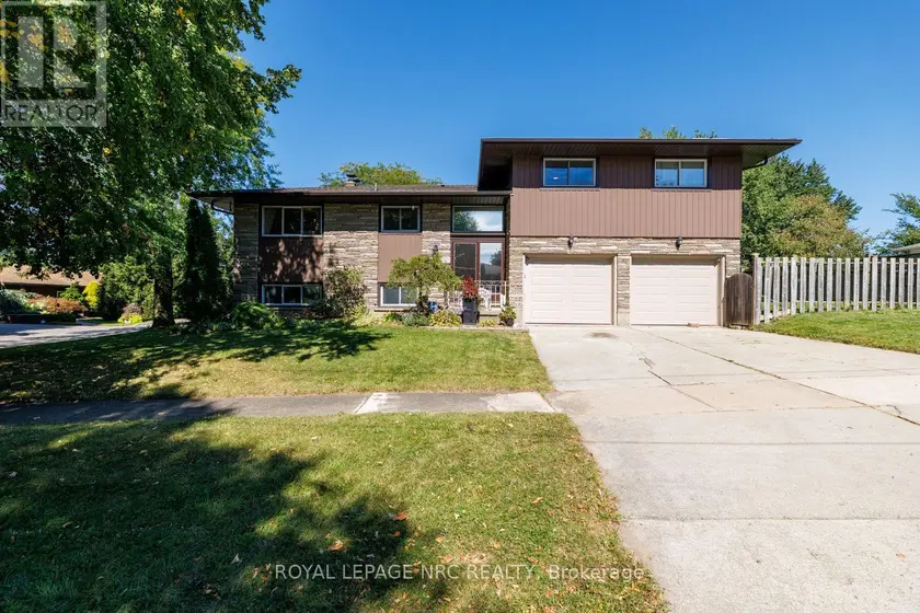 Detached at 2 GLENBRAE AVENUE, St. Catharines