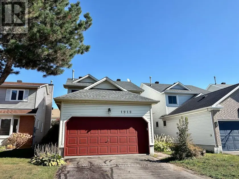 Detached at 1919 ORCHARDVIEW AVENUE, Ottawa