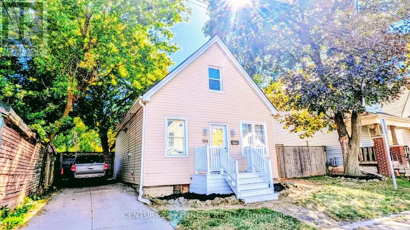 Detached at 160 GLENDALE AVENUE N, Hamilton