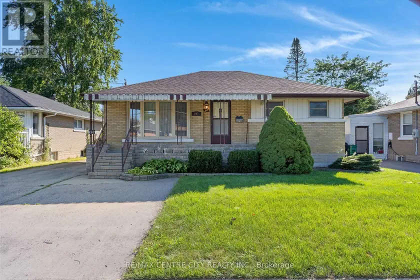 Detached at 297 WILSON AVENUE, Kitchener