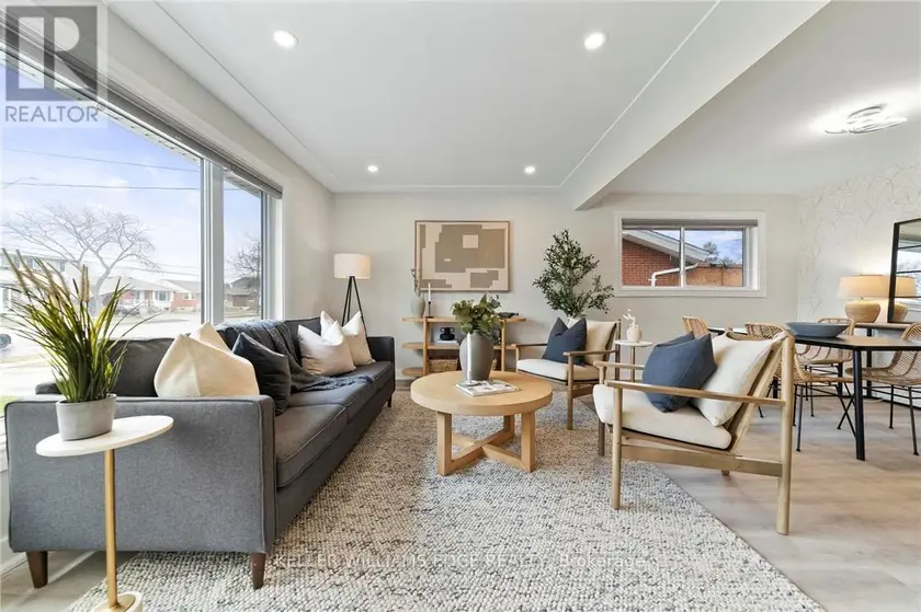 Detached at 1 - 627 UPPER OTTAWA STREET, Hamilton