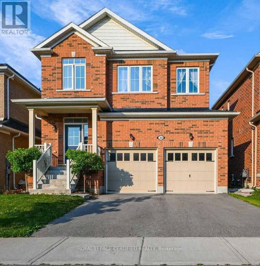 Detached at 33 ROBBINS RIDGE, Brant