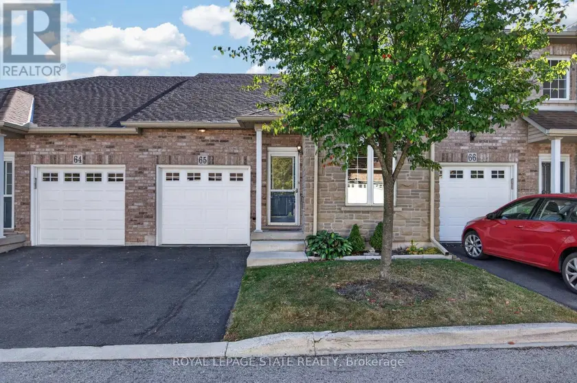 Townhouse at 65 - 566 SOUTHRIDGE DRIVE, Hamilton
