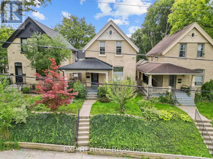 Detached at 30 SPRINGBANK DRIVE, London South