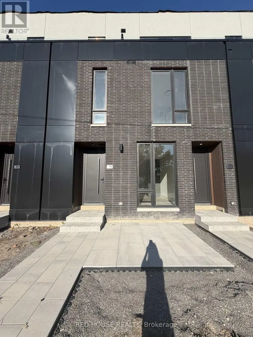 Townhouse at 242 ELLIS AVENUE, St. Catharines