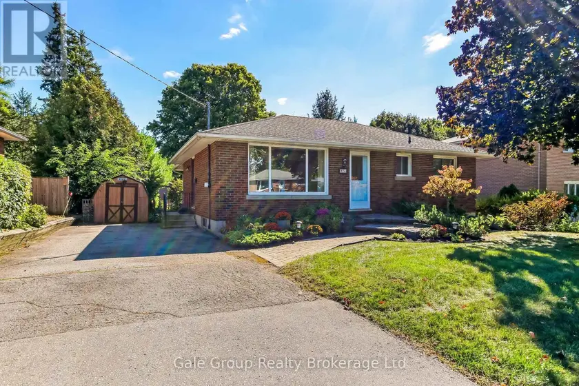 Detached at 224 FIFTH AVENUE, Woodstock