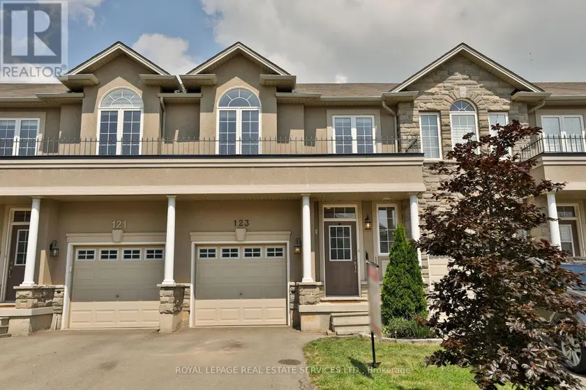 Townhouse at 123 PAINTER TERRACE, Hamilton