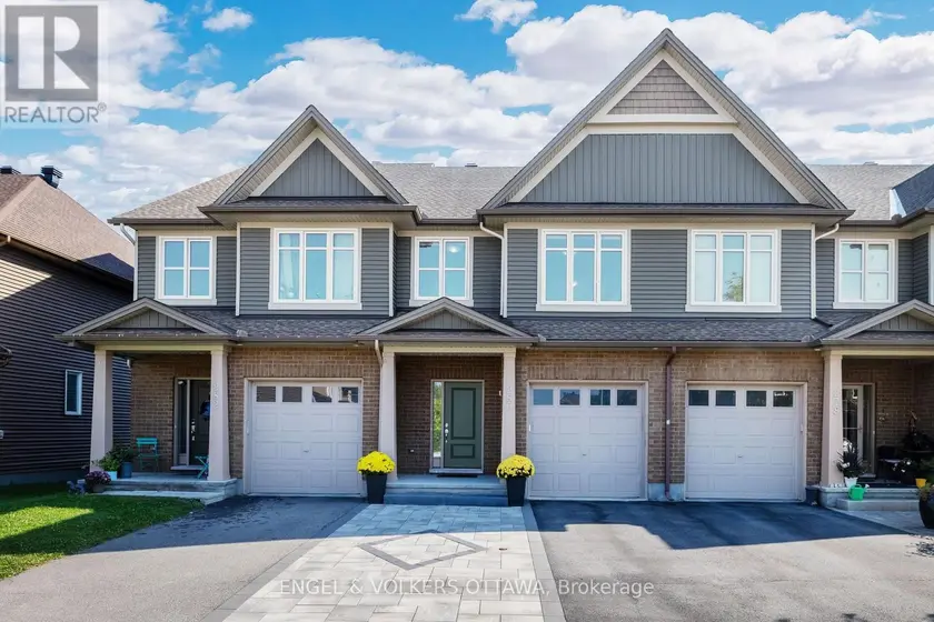 Townhouse at 280 WOOD ACRES GROVE, Ottawa