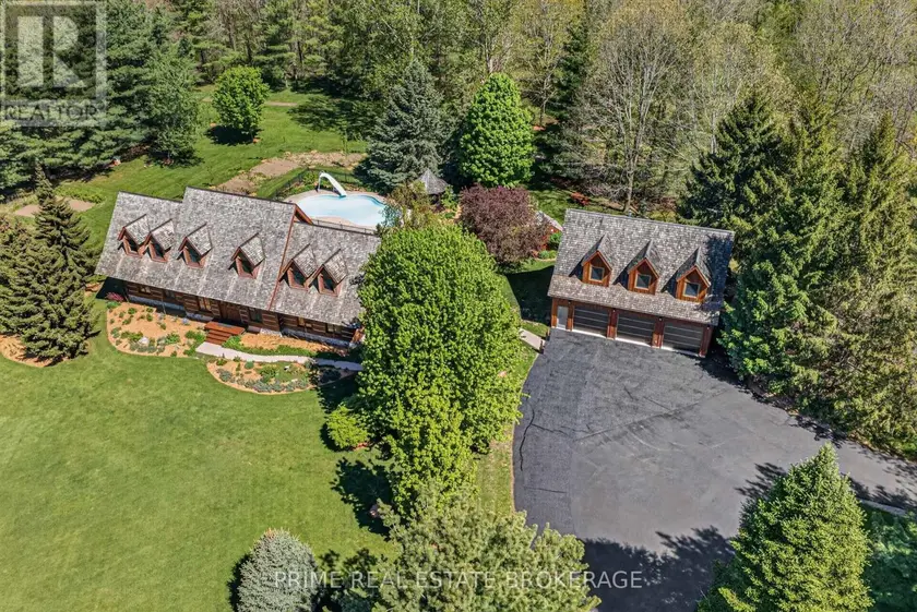 Detached at 575 EMILY STREET, St. Marys