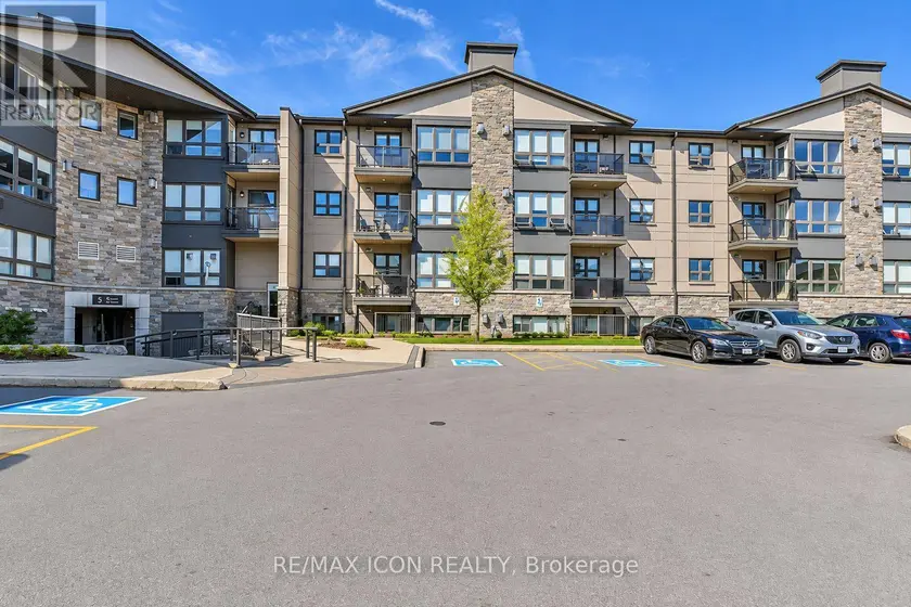 Apartment at 308 - 5 JACKSWAY CRESCENT, London North