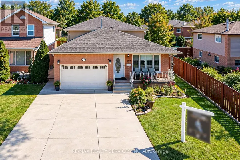 Detached at 177 SIRENTE DRIVE, Hamilton