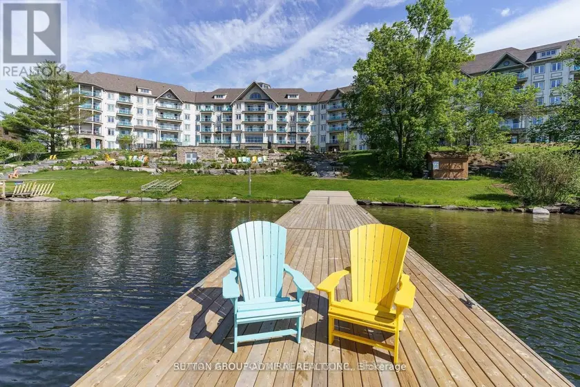 Apartment at 425 - 25 PEN LAKE POINT ROAD, Huntsville