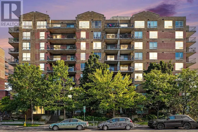 Apartment at 412 - 45 HOLLAND AVENUE, Ottawa