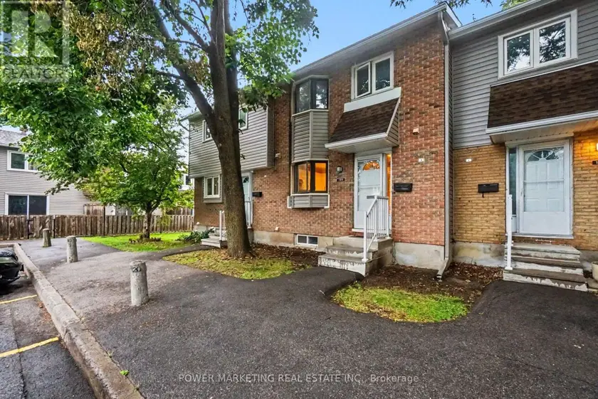 Townhouse at 1781 LAMOUREUX DRIVE, Ottawa