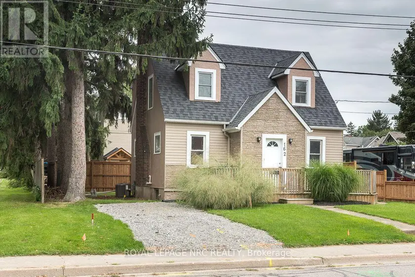 Detached at 162 AQUEDUCT STREET, Welland