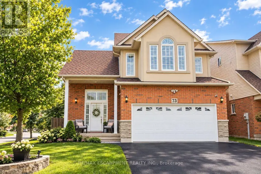 Detached at 73 APPLEBLOSSOM DRIVE, Hamilton