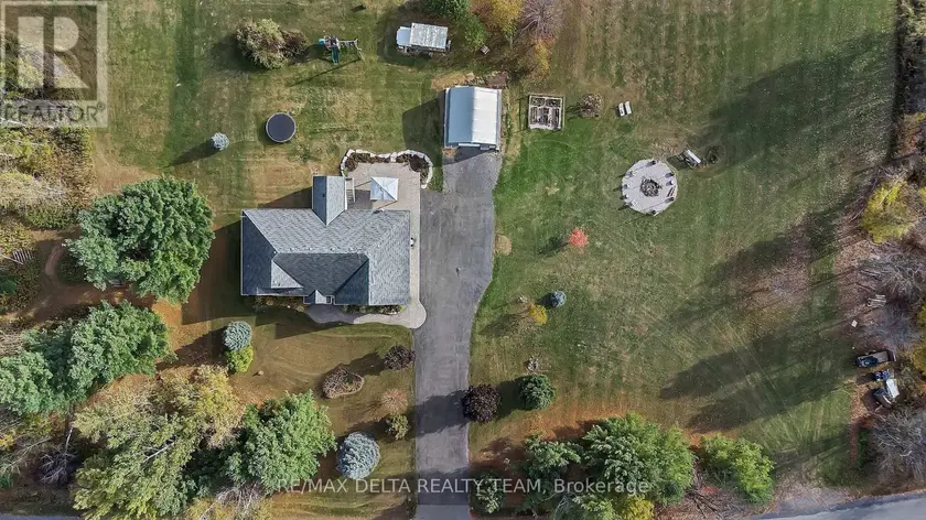 Detached at 3782 ETIENNE ROAD, Ottawa