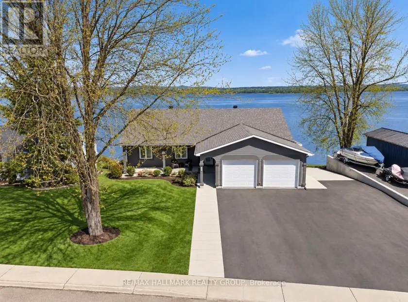 Detached at 2981 PRINCIPALE STREET, Alfred and Plantagenet
