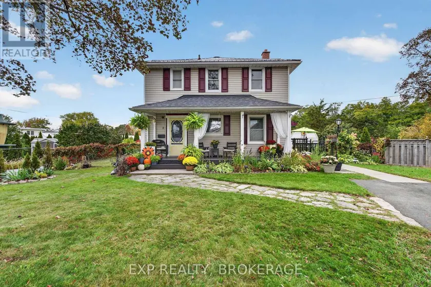 Detached at 8 ORTONA CRESCENT, Prince Edward County