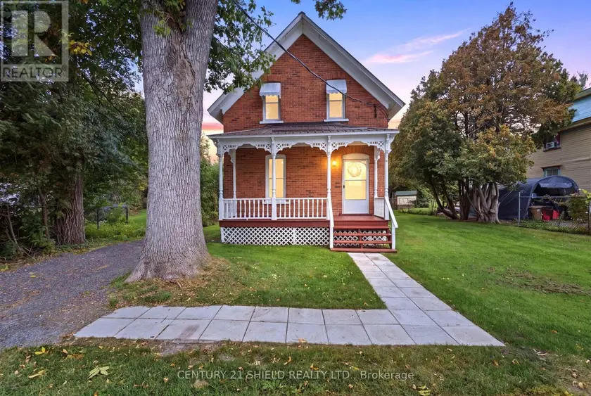 Detached at 13 OAK STREET, South Glengarry